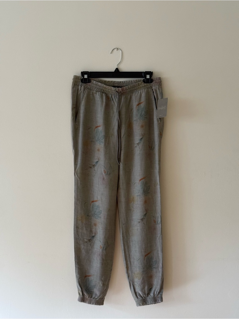 NWT Anthropologie Level 99 Floral Jogger